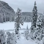 Tanas Almhuette בית נופש *