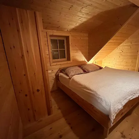 Tanas Almhütte * Flattnitz