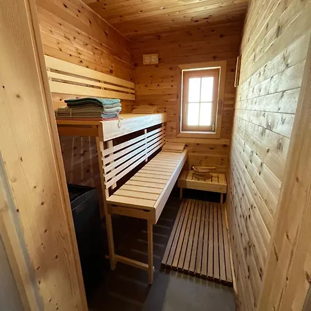 Farm stay Tanas Almhuette *